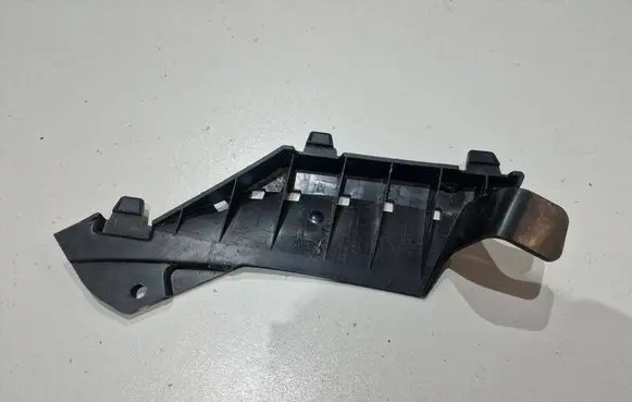 Mercedes-Benz C W205 Front bumper mounting bracket A2058855702