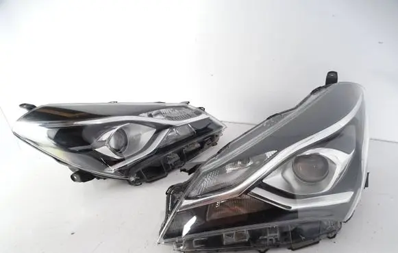 Toyota Yaris Headlight/headlamp