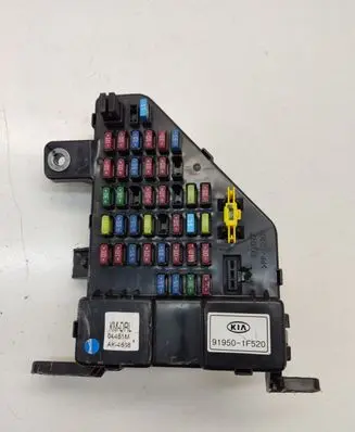 KIA Sportage Fuse module 919501F520