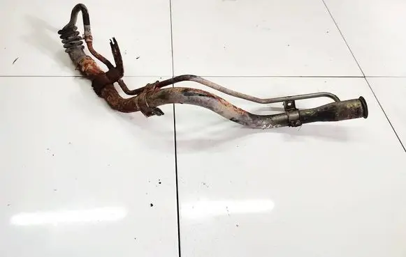 Fuel tank filler neck pipe