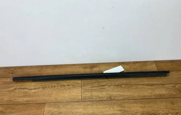 Ford Maverick Rubber seal front coupe door LISTZGARMAV
