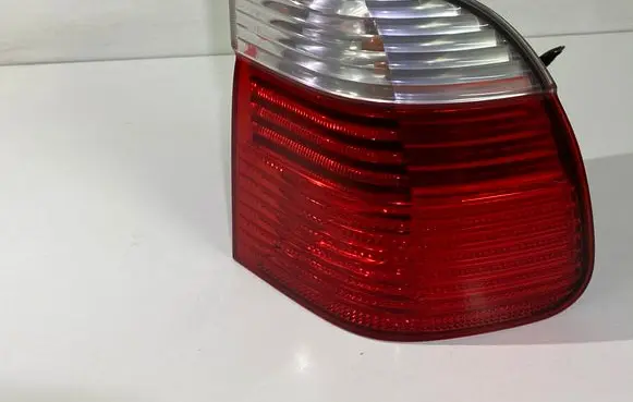 BMW 5 E39 Rear/tail lights 6902532