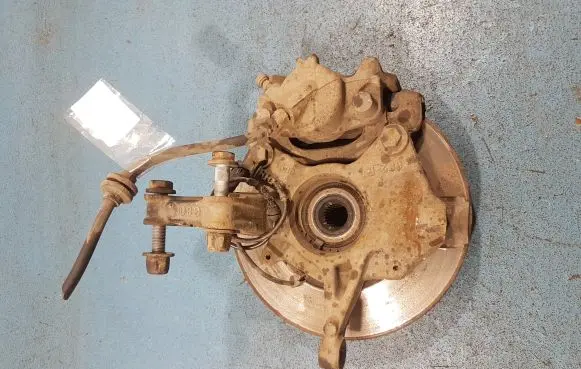 Renault Fluence Front wheel hub spindle knuckle