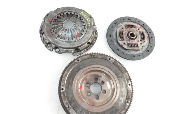 Skoda Fabia Mk2 (5J) Flywheel 045105273D 601220100