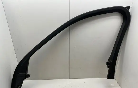 Volvo XC90 Front door window/glass frame 31393871