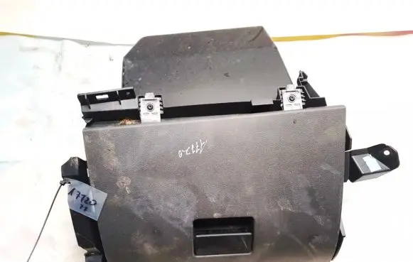 Ford Focus C-MAX Glove box 3m51r0600 3m51-r06044ah