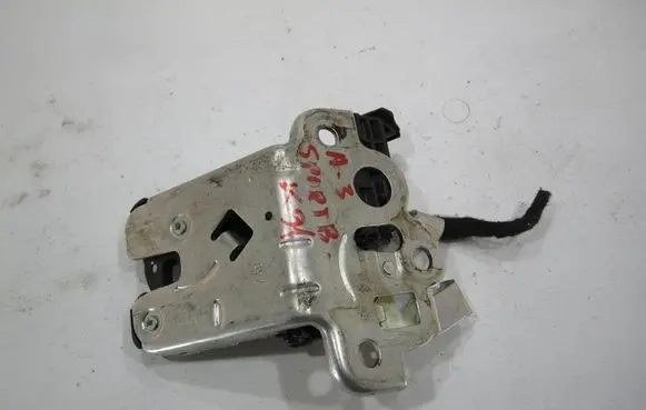 Audi A3 S3 8P Tailgate/trunk/boot lock/catch/latch 8K9827505 1115908
