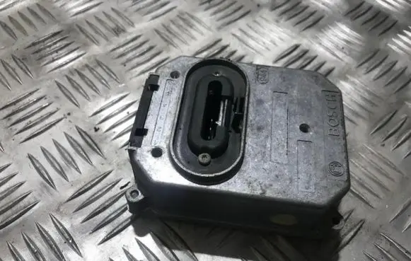 Volkswagen Sharan Window wiper relay 1397328044 7m0906015