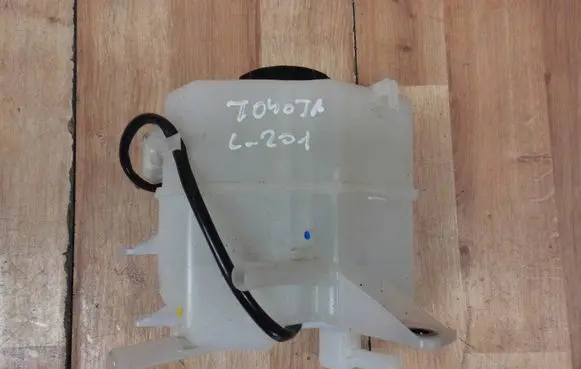 Lexus NX Power steering fluid tank/reservoir 4722078010