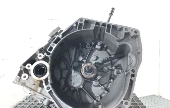 Renault Captur II Manual 5 speed gearbox TL4388