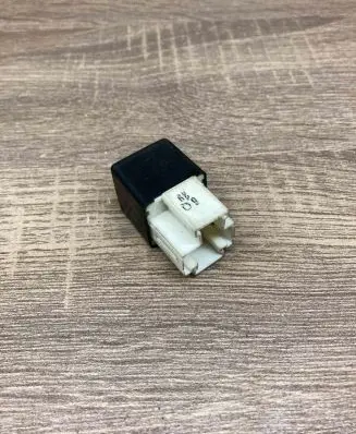 Mitsubishi Lancer Other relay MB629080 1567000110