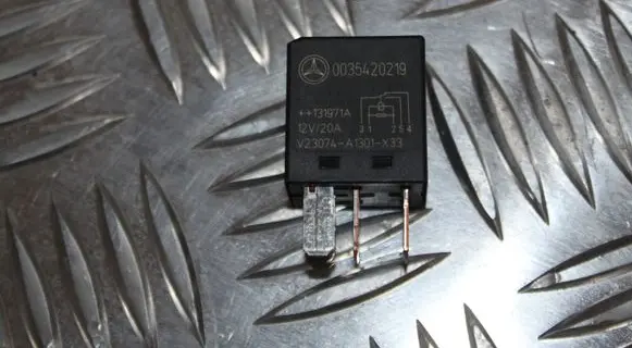 Mercedes-Benz Sprinter W906 Other relay 0035420219