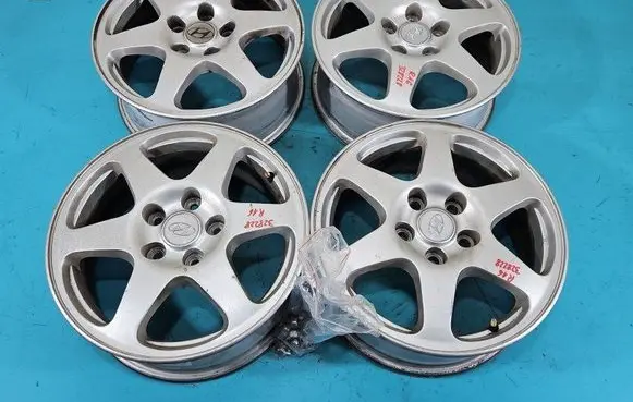 R16 alloy rim
