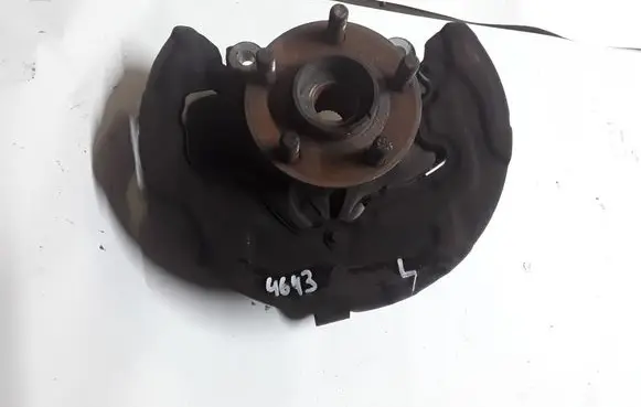 Ford Galaxy Front wheel hub 1877655