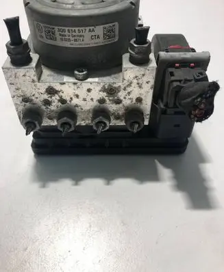 Volkswagen PASSAT B8 ABS Pump 3Q0907379AA 3Q0614517AA