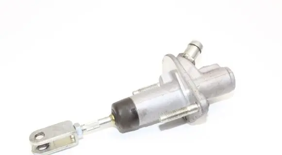 Nissan 370Z Clutch slave cylinder 