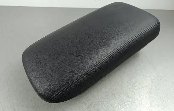 Mitsubishi Outlander Armrest 