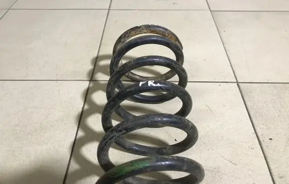 Ford Sierra Front coil spring
