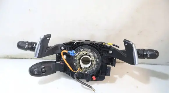 Peugeot 208 Light switch