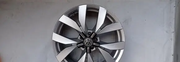 Volkswagen Touareg III R20 alloy rim 760601025C