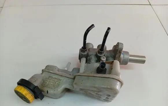Jeep Compass Master brake cylinder