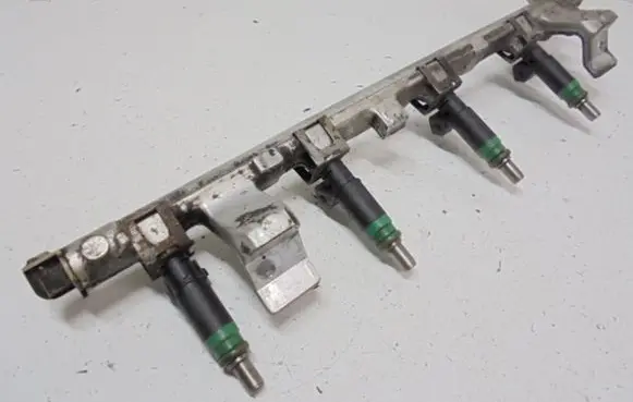 Ford Fiesta Fuel injector 98MF-BA