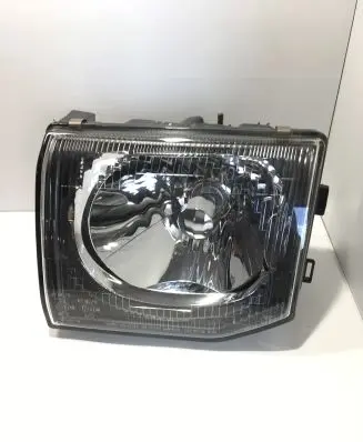 Mitsubishi Pajero Headlight/headlamp 11087233 11087234 E13300272