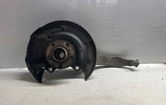 Volvo S90, V90 Front wheel hub 31882226