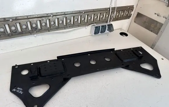 Opel Vivaro Front subframe 