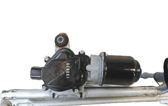 Mitsubishi Space Star Front wiper linkage and motor