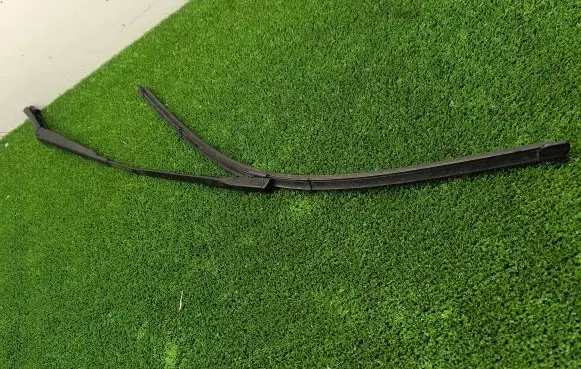 Audi A7 S7 4G Front wiper blade arm 4G8955407D