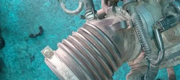 Honda CR-V Air intake hose/pipe