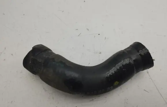 Mercedes-Benz Vito Viano W639 Engine coolant pipe/hose A6398320723