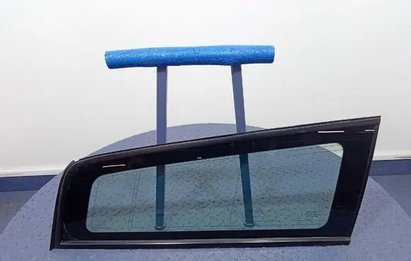 Honda Accord Rear side window 
