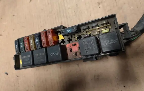 Fuse box set