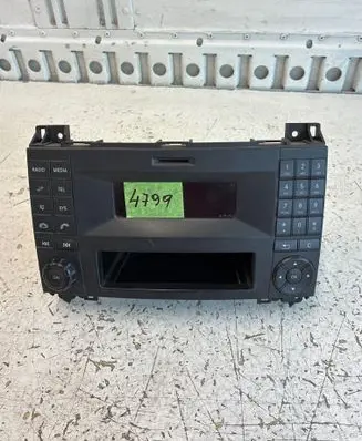 Mercedes-Benz Vito Viano W447 Radio/CD/DVD/GPS head unit A4479012302 A0009028724 A4479029702