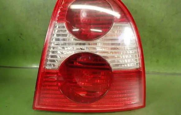 Volkswagen PASSAT B5.5 Rear/tail lights 3B5945096AE