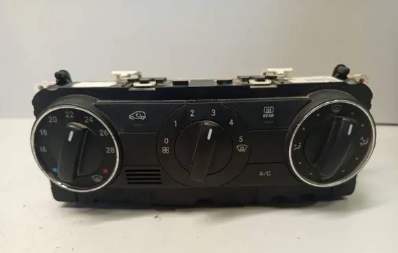 Mercedes-Benz A W169 Climate control unit A1698301585