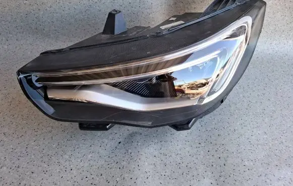 Opel Grandland X Headlight/headlamp YP00016180 457710748 366947220