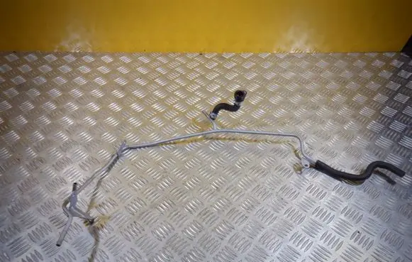 Volkswagen PASSAT B6 Engine coolant pipe/hose 06K121075AQ