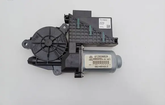 Volkswagen Polo IV 9N3 Front door window regulator motor 6Q2959802A