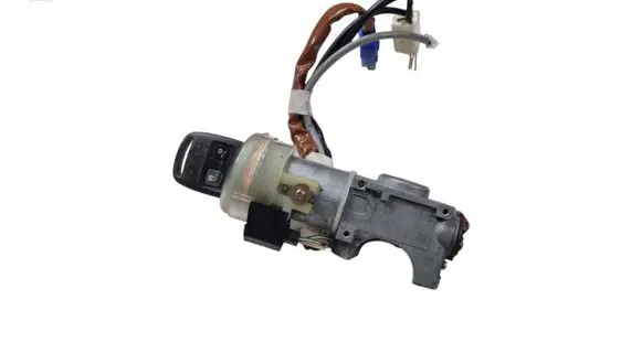 Subaru Forester SG Ignition lock 88215SA000 X1T26171
