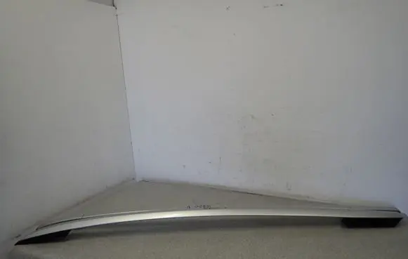 Toyota Verso Roof bar rail 