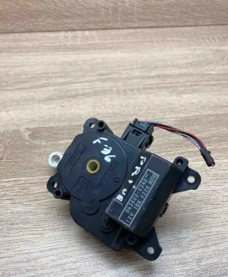 Cadillac CTS Air flap motor/actuator 0638000240