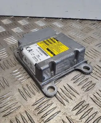 Toyota Avensis T270 Airbag control unit/module 8917005250 03390054K3 219122103