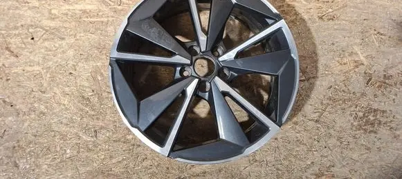 Nissan Qashqai J12 R19 alloy rim B017565