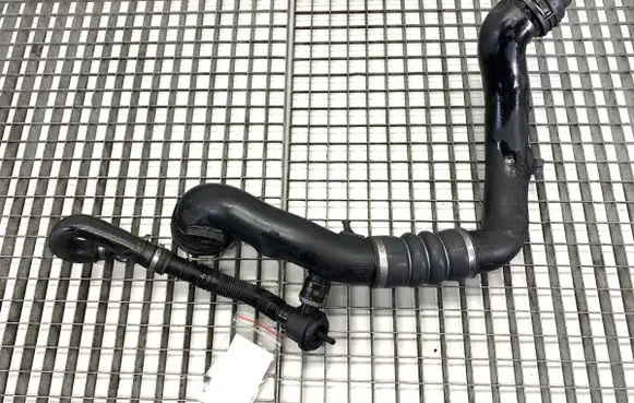 BMW X6 E71 Air intake hose/pipe 7571350