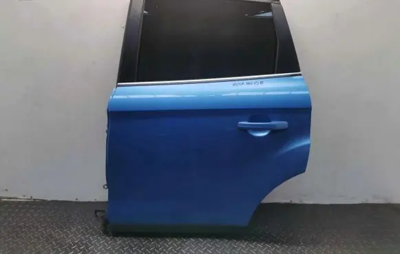 Ford Kuga I Rear door