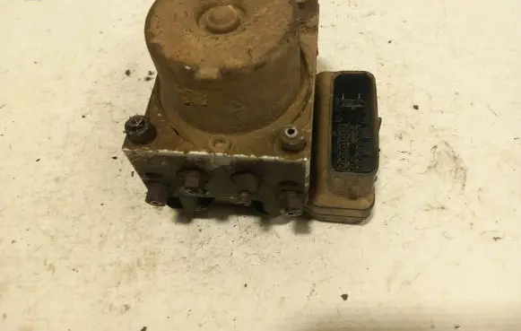 Mazda 323 ABS Pump
