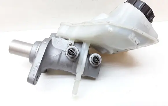 Volvo S60 Master brake cylinder 03350885571 03350885561
